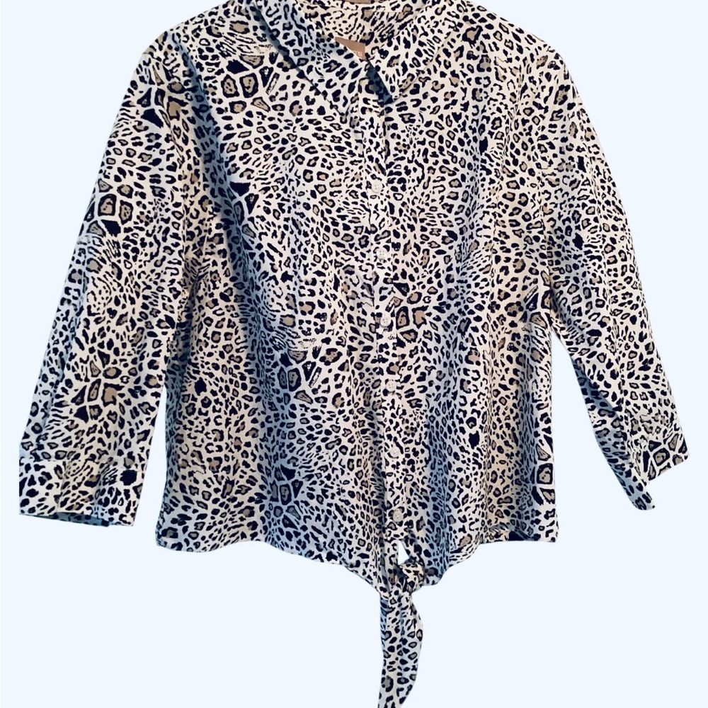 Chico’s  No Iron Shirt , Blouse Button Down Leopard Print Chico’s Stylish Size 3